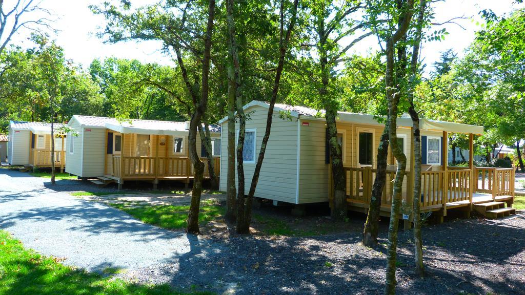 Camping La Maurie Foulerot Ruang foto