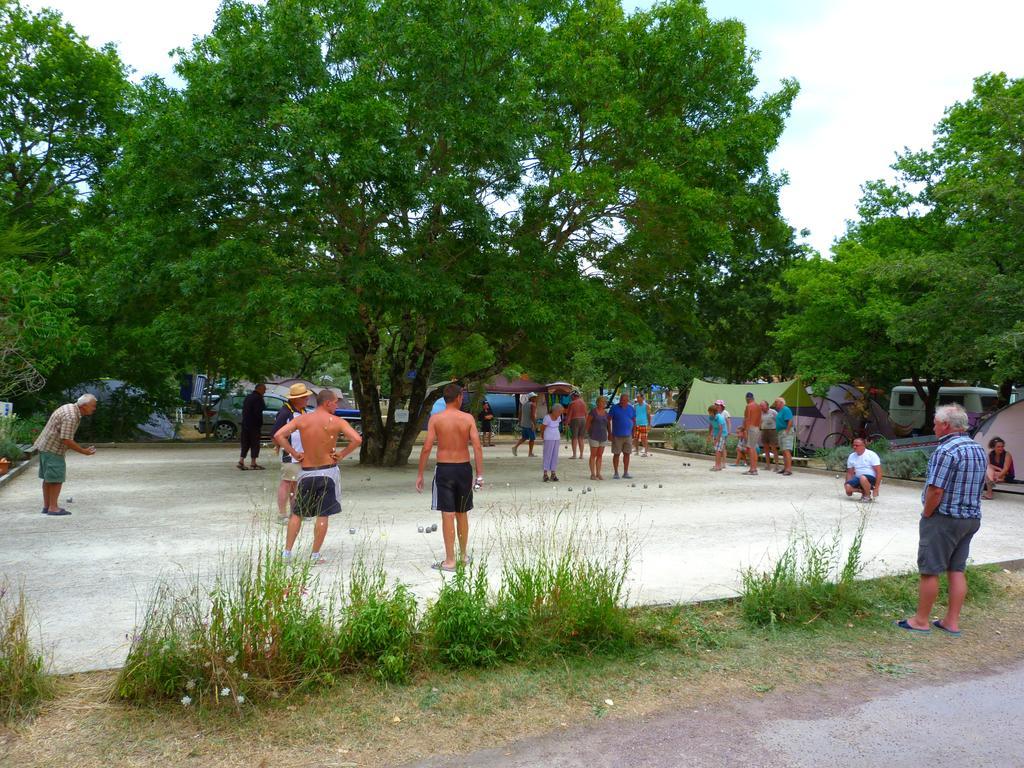 Camping La Maurie Foulerot Bagian luar foto